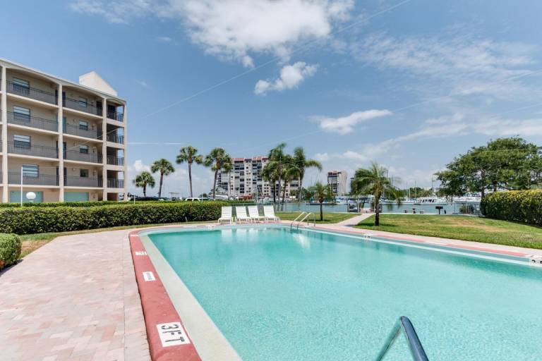 Condo  Saint Pete Beach