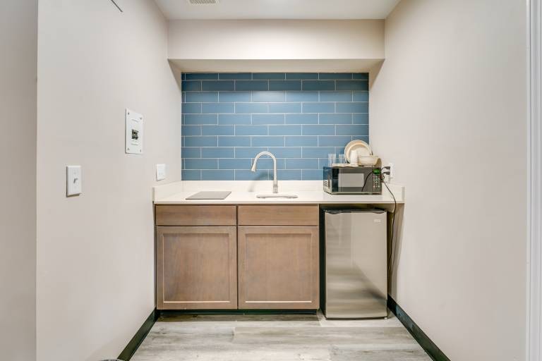 1 Mi to Lake Huron Waterfront: Remodeled Studio — photo 4