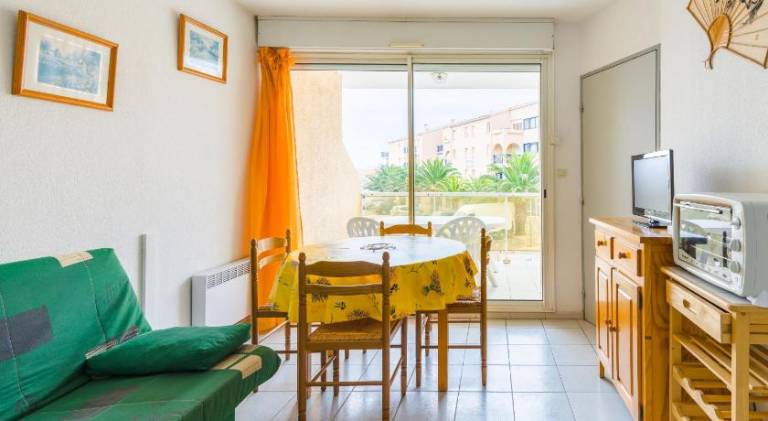 Serviced apartment with patio | Beach nearby | Dogs allowed in Torreilles