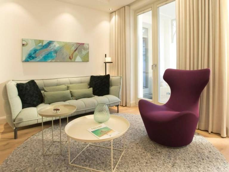 Fully equipped beautiful holiday apartment with pool, terrace & yard | Close to the beach | Pets allowed in Ostseebad Baabe