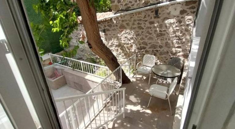 Fully equipped rental apartment with terrace | Next to Konak Square | Perfect for remote work | Dogs allowed — photo 3