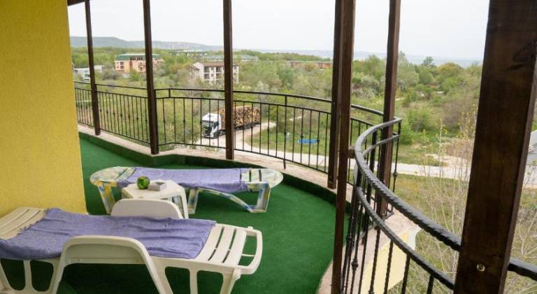 Wonderful apartment with terrace | Close to the beach | Pets allowed — photo 4
