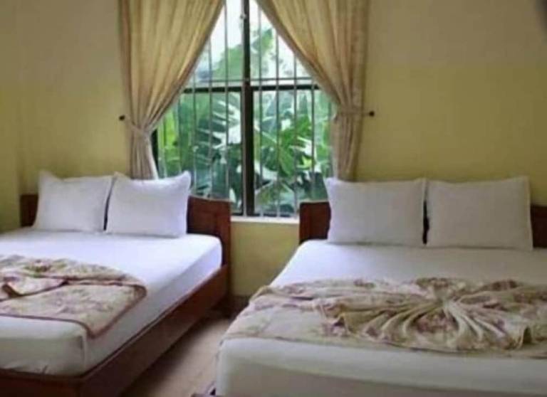 Phong Lan Guesthouse in Hue