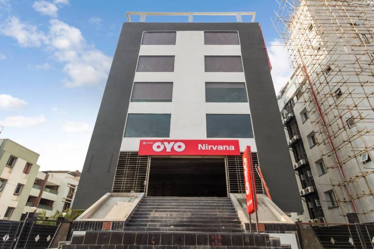 OYO Flagship Hotel Nirvana