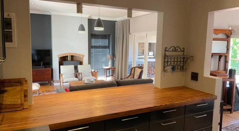 180 m&sup2; Ferienhaus