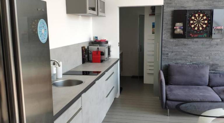 Rental apartment with hot tub & pool — photo 5