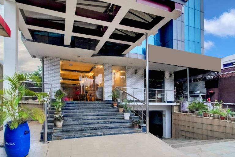 Townhouse Hotel Grand Majesty