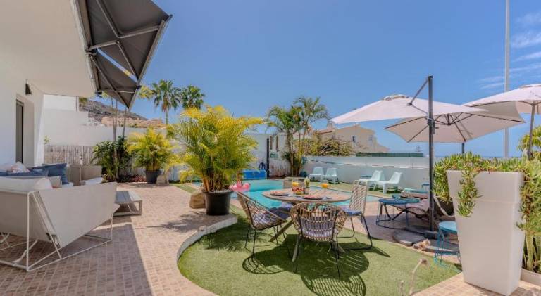 Bungalow with pool, terrace & yard | Perfect for remote work | Pets allowed — photo 3