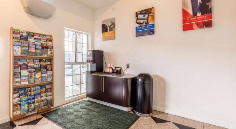 Motel 6 San Rafael, CA — photo 5