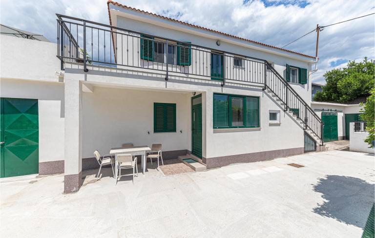Apartman  Kaštel Stari
