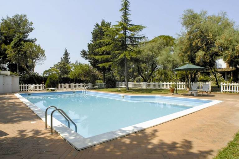 Country villa with outbuilding and private pool-Tamerici 9 — photo 3