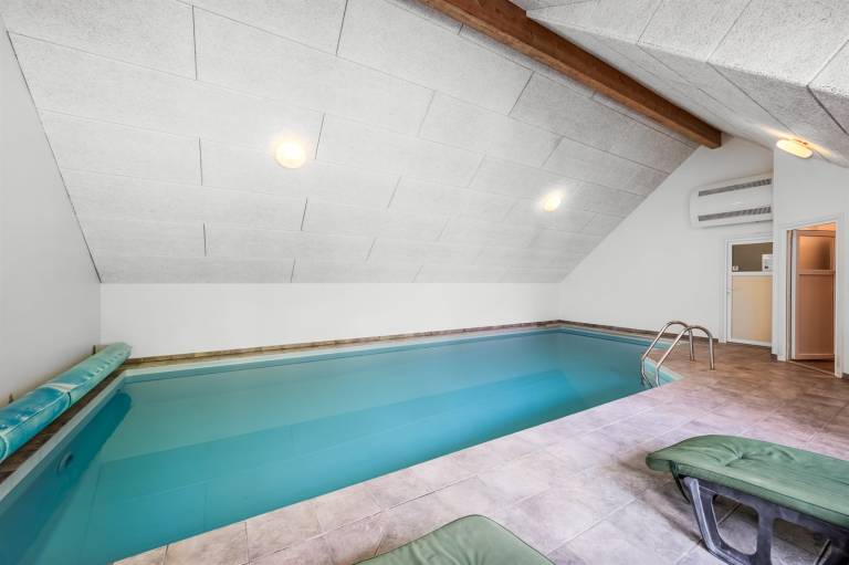 Family-oriented lovely house with barbeque, jacuzzi & patio | Pet-friendly — photo 2