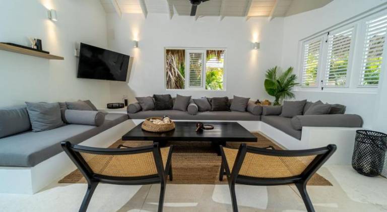Villa with pool | Next to the beach | Pet-friendly — photo 3
