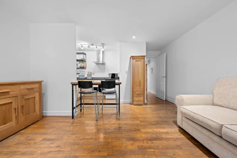 Child-friendly beautiful rental apartment | Next to Manchester Town Hall | Suitable for remote work | Pets are welcome — photo 4