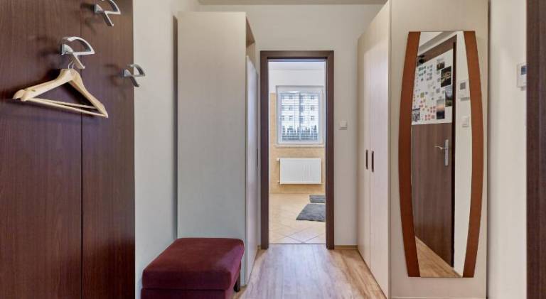 Rental apartment with yard — photo 3