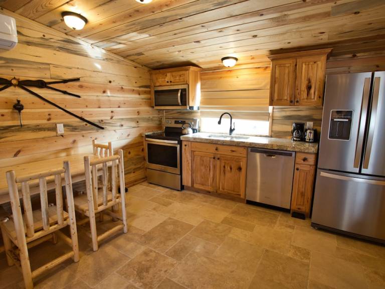 Apartment  Hatch