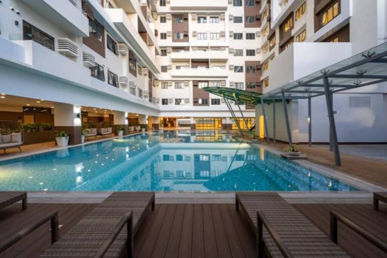 Condo  Apas