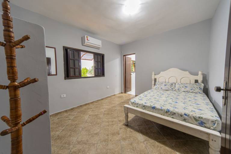 Child-friendly nice vacation home with yard & grill | Beach nearby | Pets are welcome — photo 2