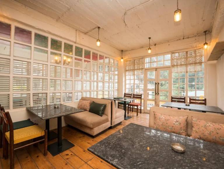 Shanti Cafe - Signature Stays Manali — photo 2