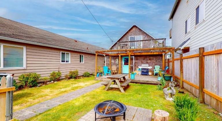 House with 3 rooms for 8 persons in Tillamook, OR