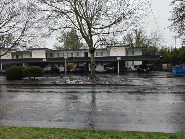 Condo  Northeast Salem
