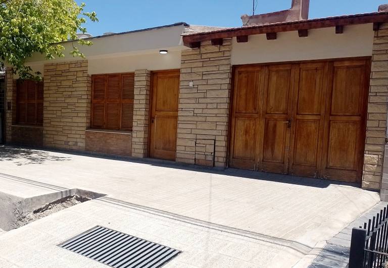 House Mendoza