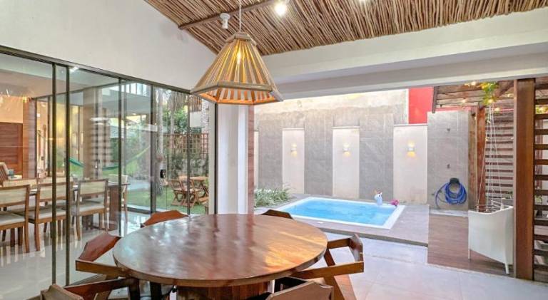 Big house with pool | Pets are welcome — photo 2