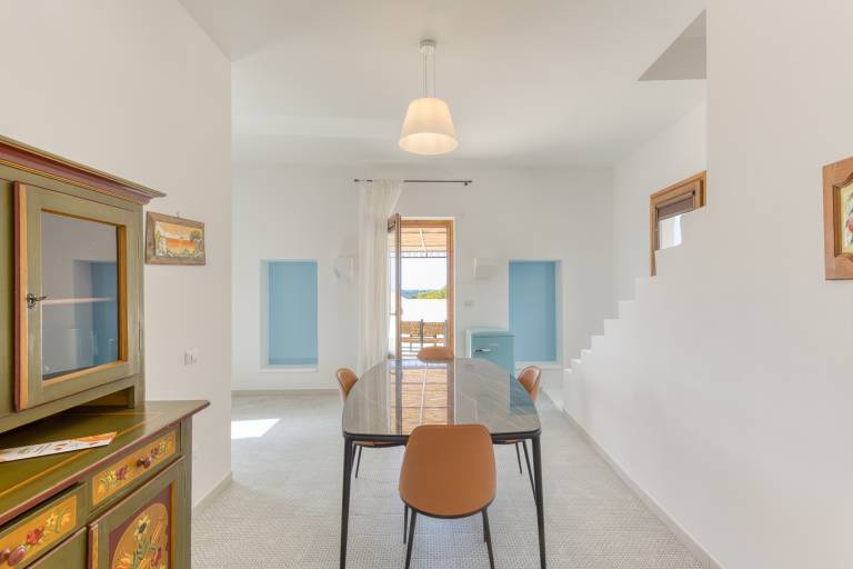 Charming dedicated room with pool, yard & patio | Sea view | Pets allowed — photo 3