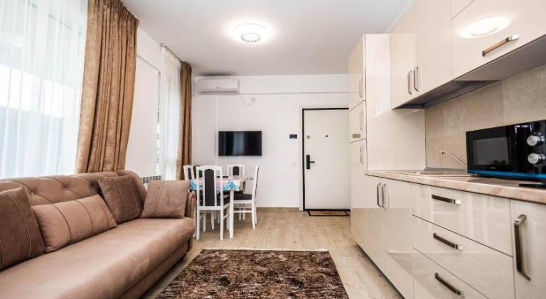Wonderful apartment with pool | Pets allowed in Constanta