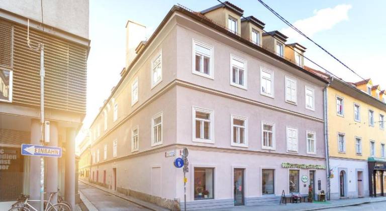Beautiful apartment with terrace & yard | Close to Murinsel | Perfect for remote work | Pets allowed — photo 5