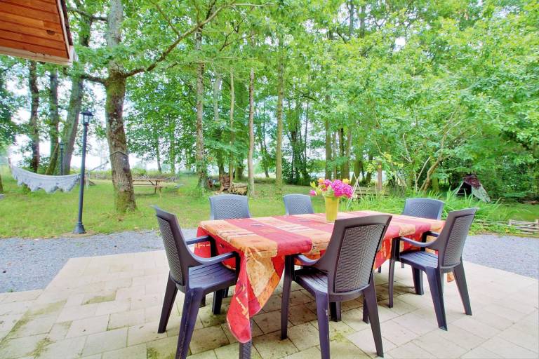 Gite with patio, barbeque & garden | Pets allowed — photo 2