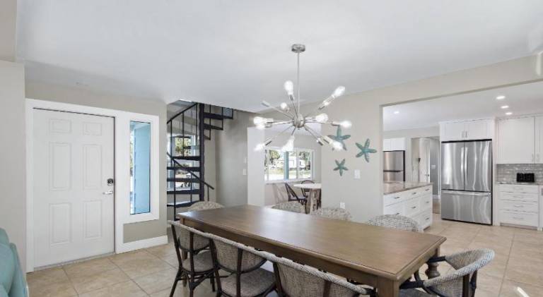 House with pool | Beach nearby | Pet-friendly — photo 5