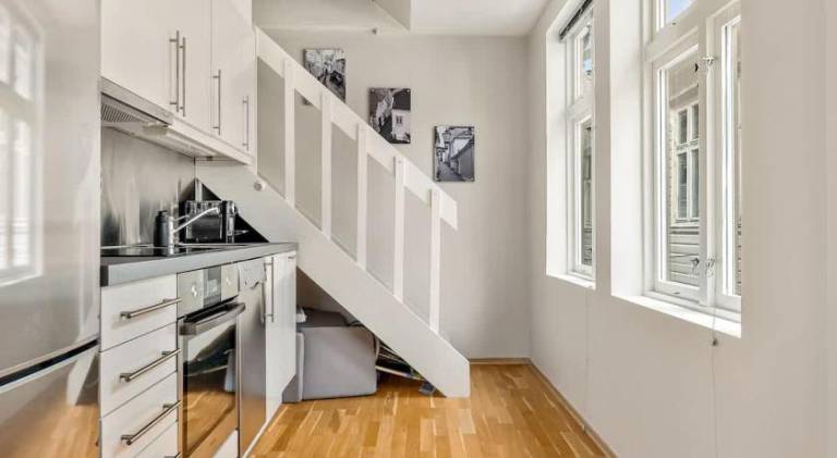 Dinbnb Apartments I Historical Two-Floor Apartment with Rooftop Panorama I 1645 Heritage — photo 5