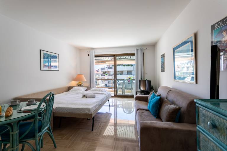 Beautiful studio | Beach nearby | Pets allowed in Mougins