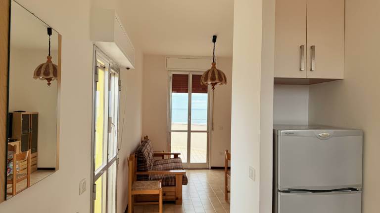 Rental apartment with patio — photo 4