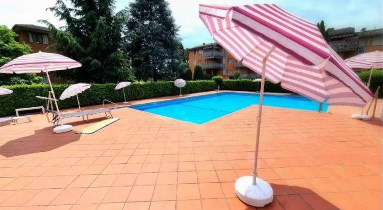 Rental apartment with pool — photo 5