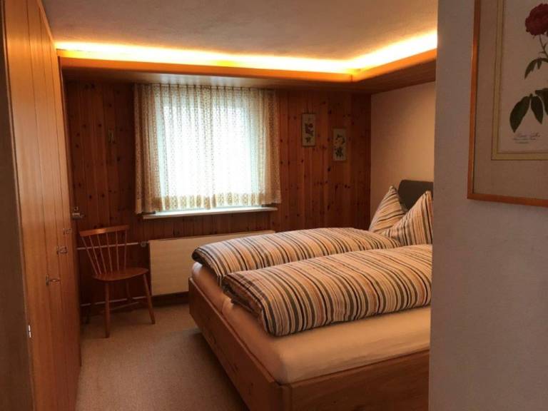 Ferienwohnung  Obersaxen