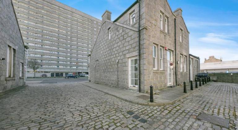 Ivory Court Suite - Grampian Lettings — photo 4
