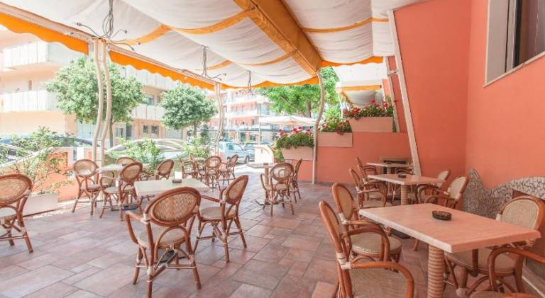 Hotel Joli — photo 4