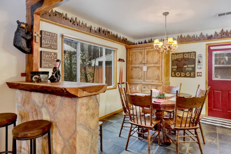 Knotty Bear Resort Cabin at Big Bear- Hot Tub- Games — photo 2