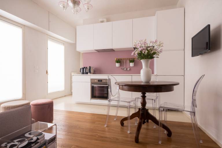 Venetian Palace Gold Apartment with Balcony R&R in Venice