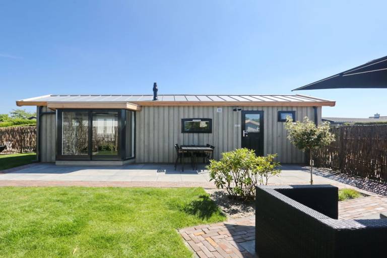 Fully equipped charming chalet with terrace, grill & yard | Dogs allowed — photo 4