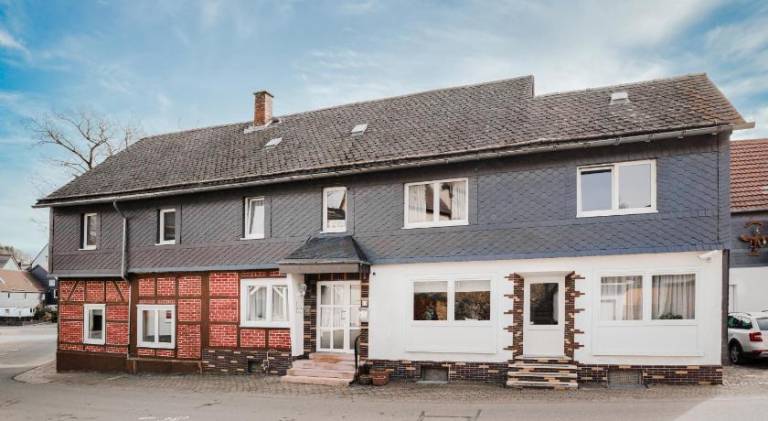 Holiday apartment with barbecue, garden & terrace in Willingen