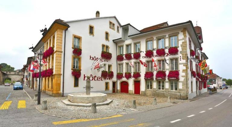 Hotel du Port Free Parking Breakfast included