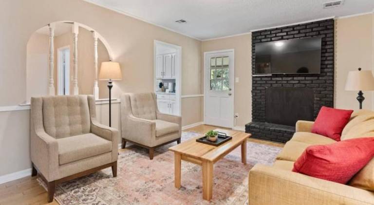 Vacation home | Suitable for remote work | Pets are welcome in Montgomery