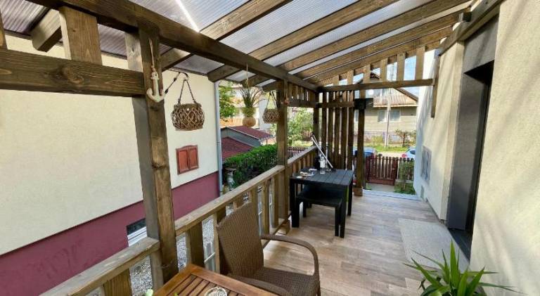 Apartment with garden, patio & grill — photo 2