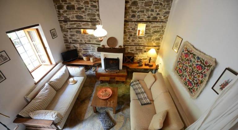Vacation home with patio | Dogs allowed in South Pelion