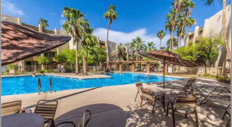 House with pool in Scottsdale, AZ