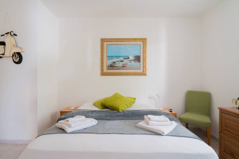 'Andromeda' Room with Shared Terrace, Wi-Fi and Air Conditioning — photo 4