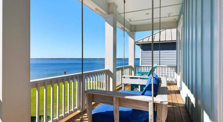 Big house with pool | Beach nearby | Perfect for remote work | Dogs allowed — photo 5
